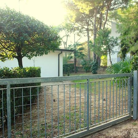 Villa A Lignano Con 2 Camere E Giardino Lignano Sabbiadoro Zewnętrze zdjęcie